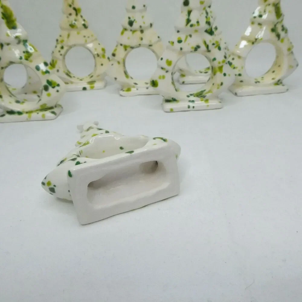 Set Speckled Christmas Tree Divided Tray and 8 Napkin Rings Ceramic ONE REPAIRED